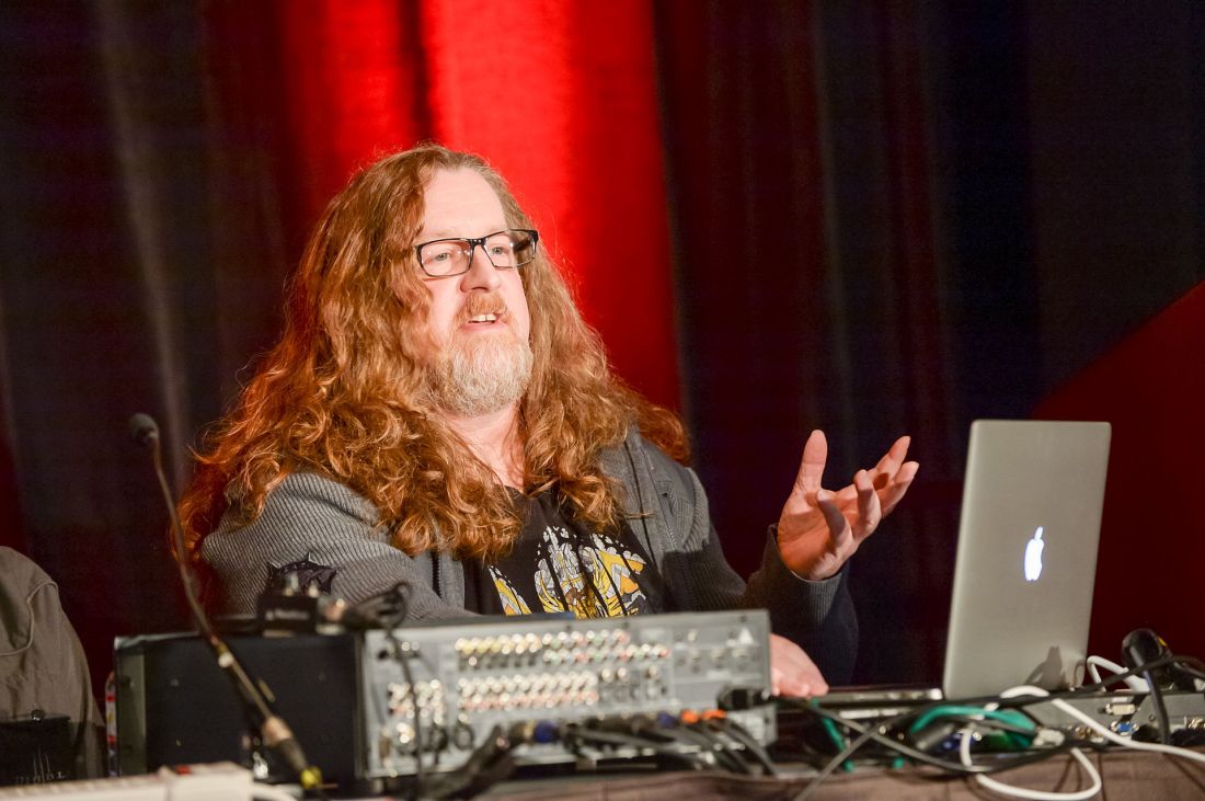 1920px-Soundtracking_Hell_-_The_Music_of_Diablo_III-_Reaper_of_Souls_at_GDC_2015_(16128706444)